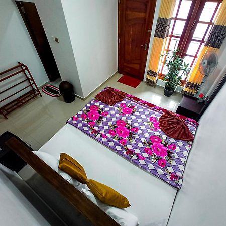 Daffodils Inn Nallathanniya Room photo